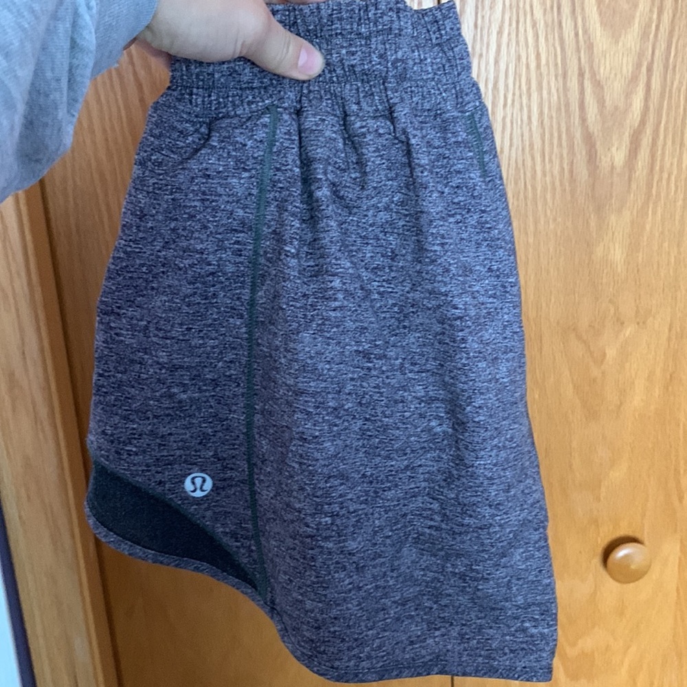 SOLD- Grey Lululemon hotty hot shorts